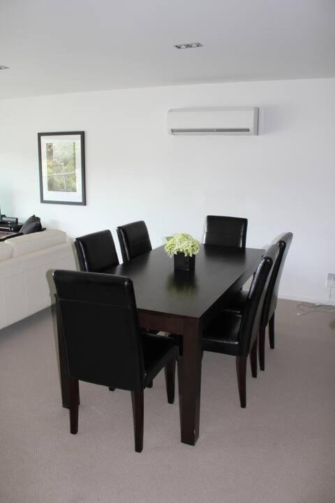 Pohutukawa Apartment Picton Exterior photo