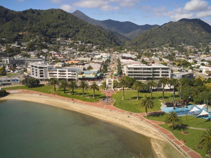 Pohutukawa Apartment Picton Exterior photo